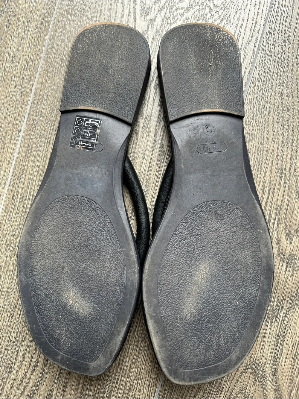 Floyd Sandals Slides Two Pairs - Picture 7 of 7